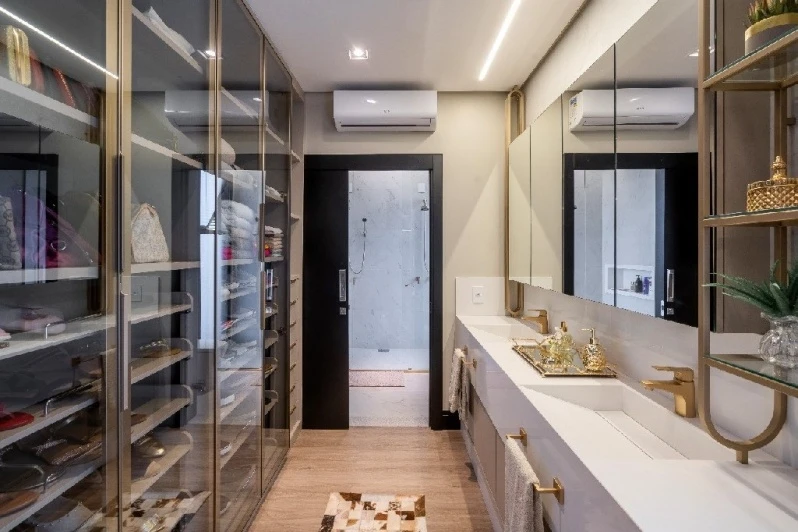 closet pequeno planejado