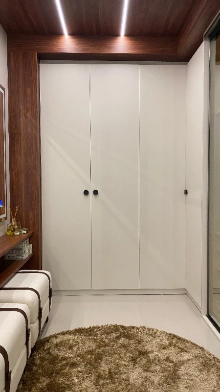 móveis planejados closet pequeno